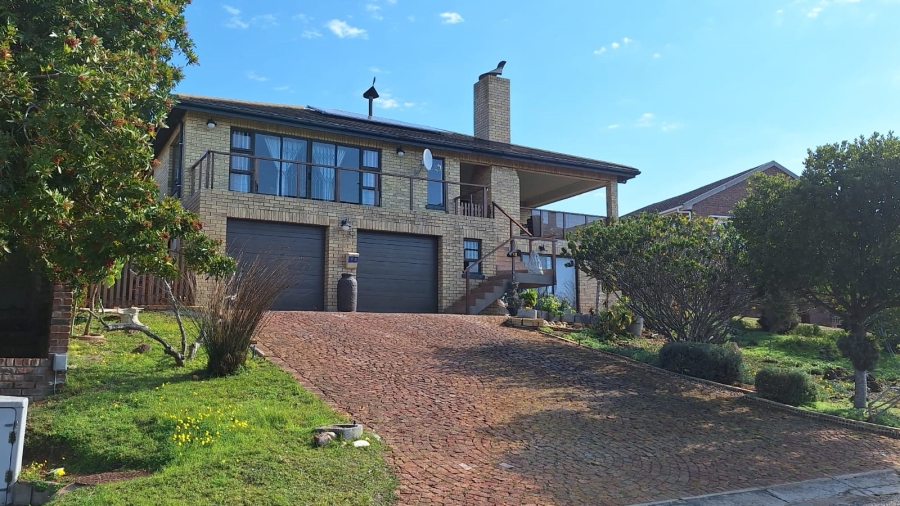 3 Bedroom Property for Sale in Stilbaai Wes Western Cape